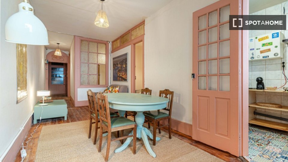 Apartment Porto, 3 beds, 90m² — photo 11