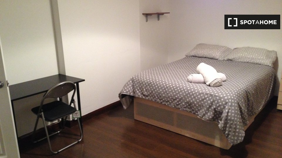 Double room London, 4 beds — photo 1