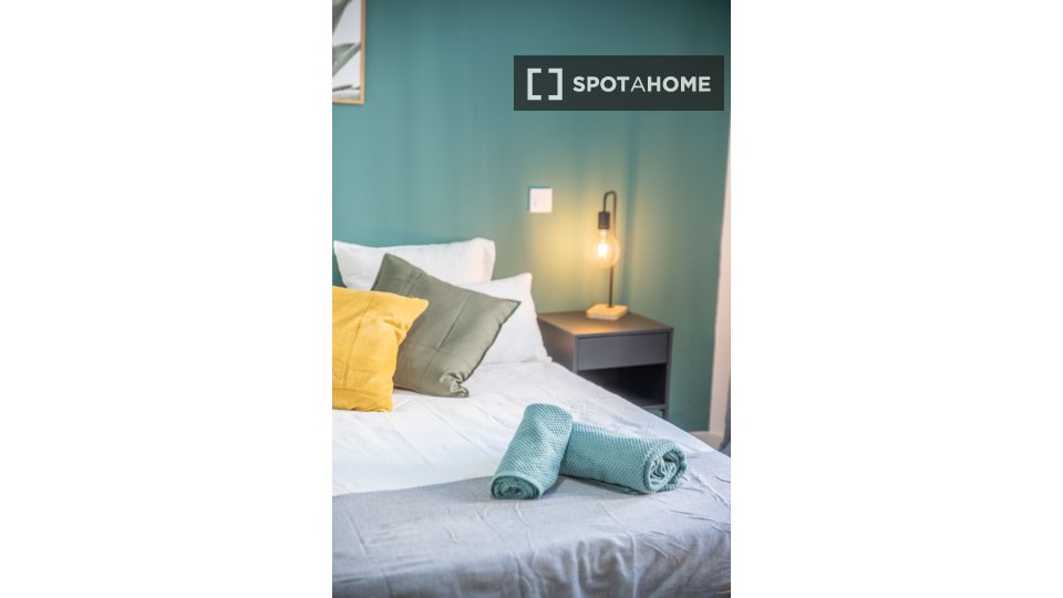 Double room Madrid, 5 beds, 90m² — photo 30