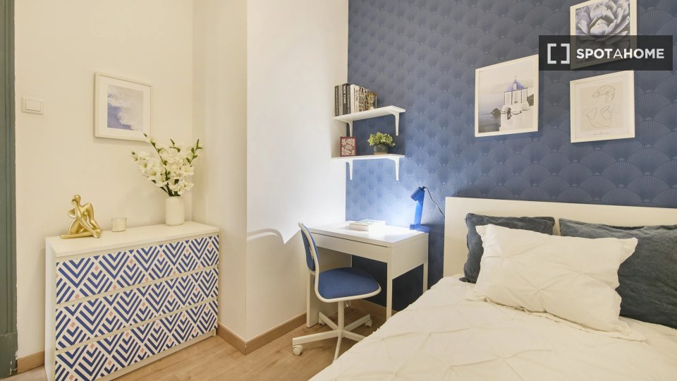Double room Lisbon, 4 beds — photo 4