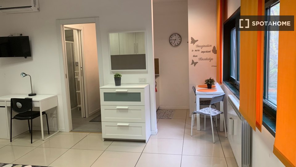 Apartment mono Milan, 25m² — photo 14