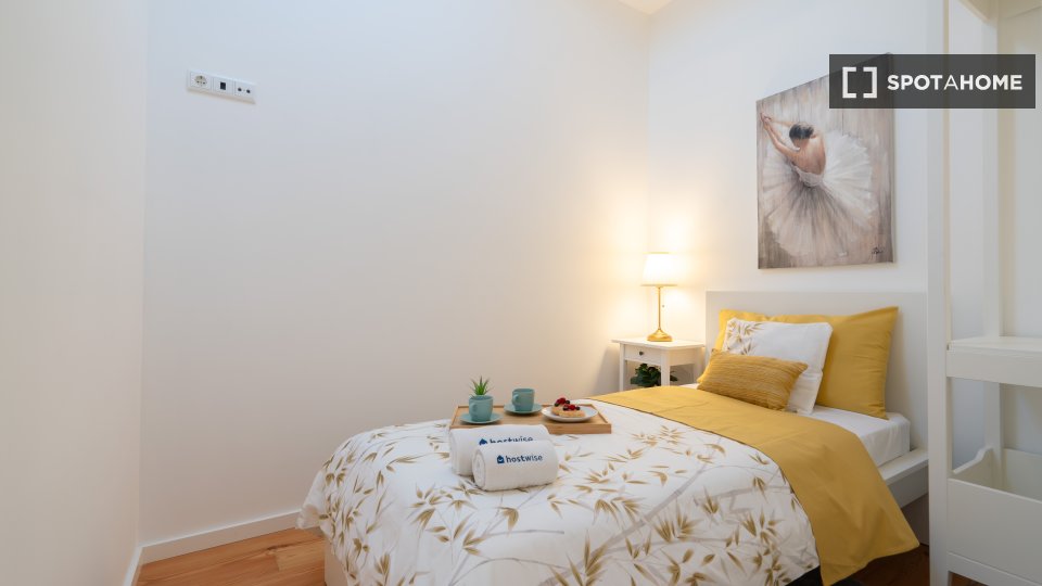 Apartment Porto, 3 beds, 50m² — photo 12