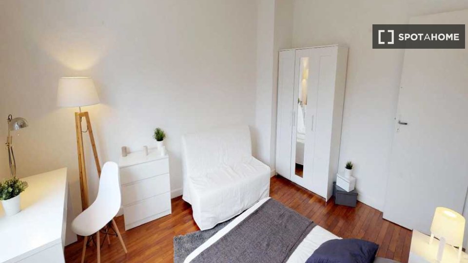 Double room Lille, 4 beds, 80m² — photo 8