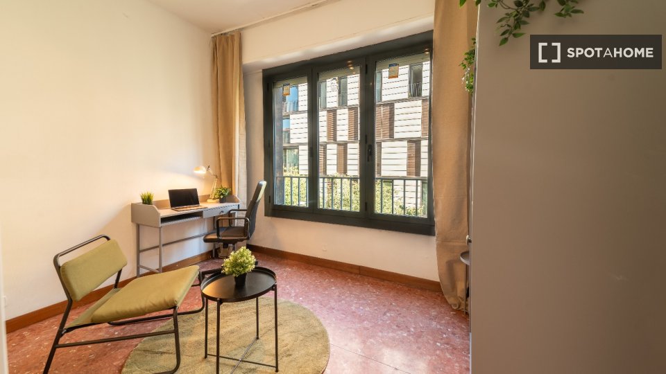 Double room Barcelona, 10 beds, 180m² — photo 19