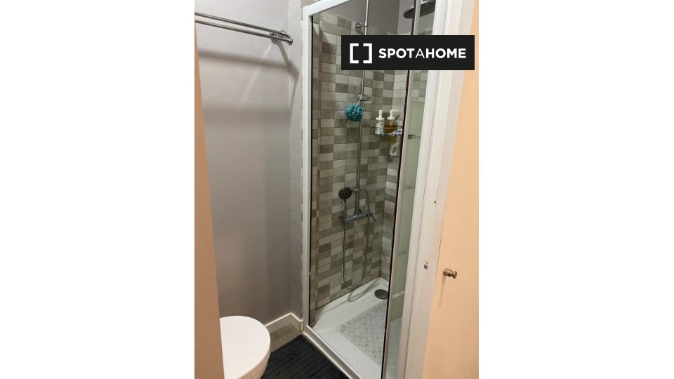 Double room Lisbon, 7 beds — photo 16