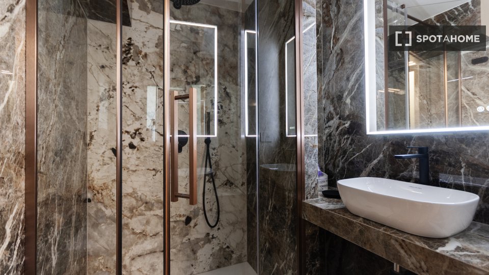 Apartment Milan, 2 beds, 56m² — photo 9