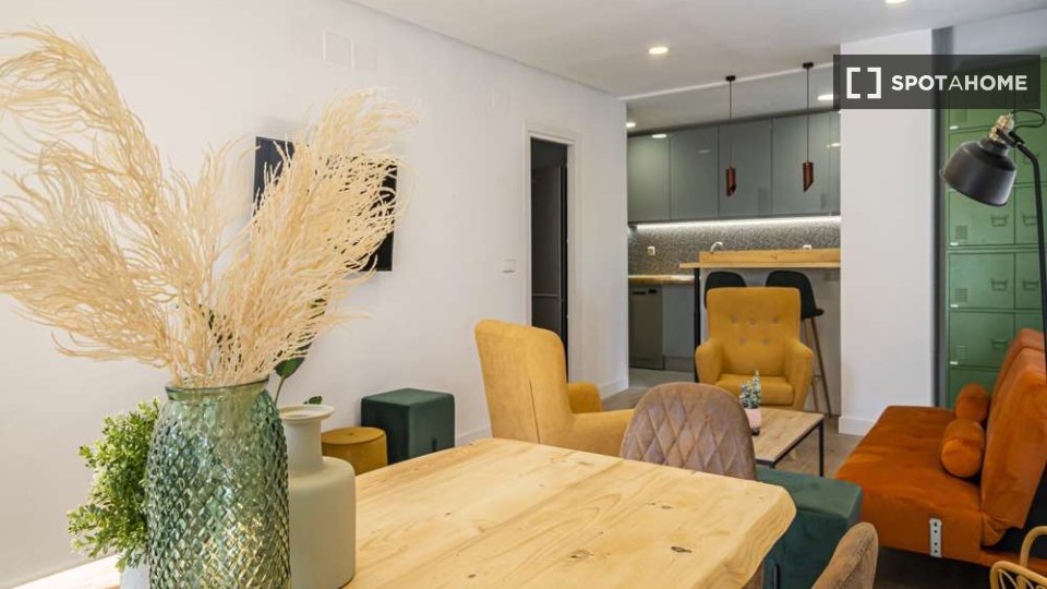 Double room Madrid, 16 beds — photo 48