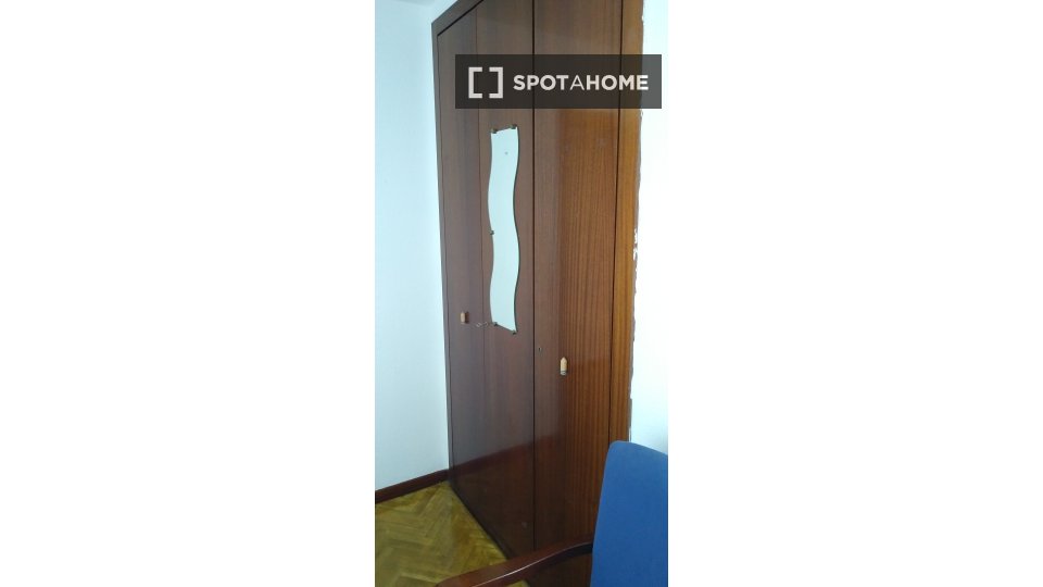 Double room Madrid, 3 beds, 100m² — photo 14