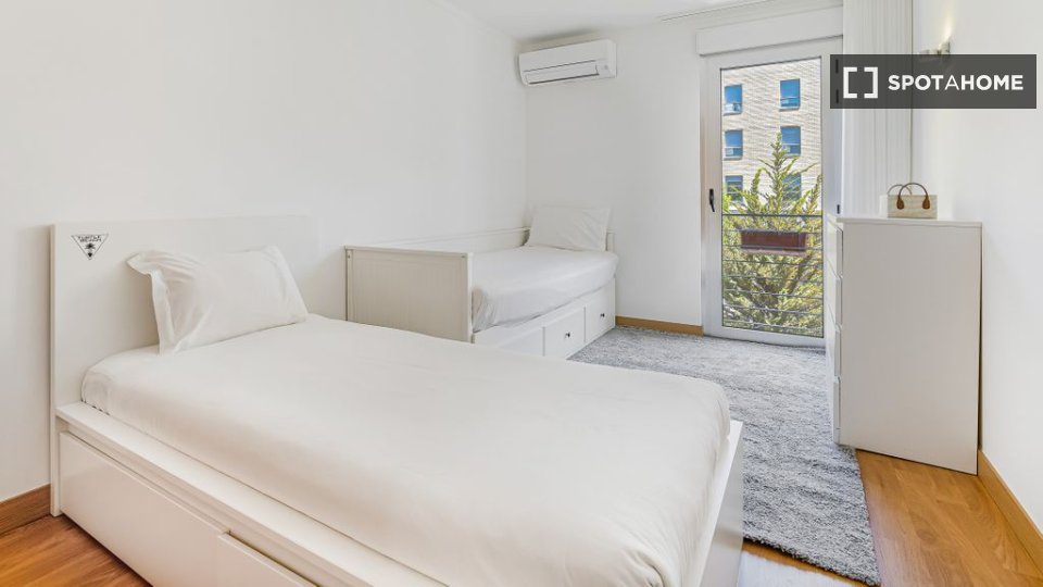 Apartment Lisbon, 3 beds — photo 12