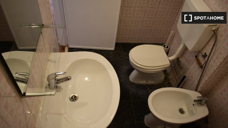 Apartment Lisbon, 1 bed — photo 11