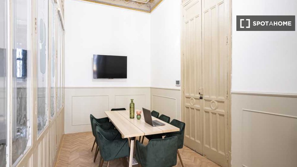 Double room Madrid, 67 beds — photo 51