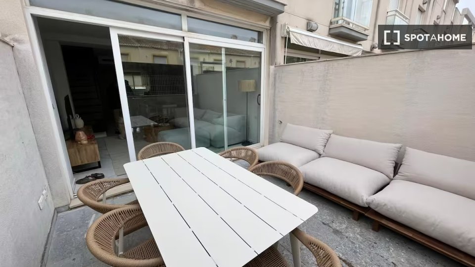Apartment Alicante, 3 beds — photo 16