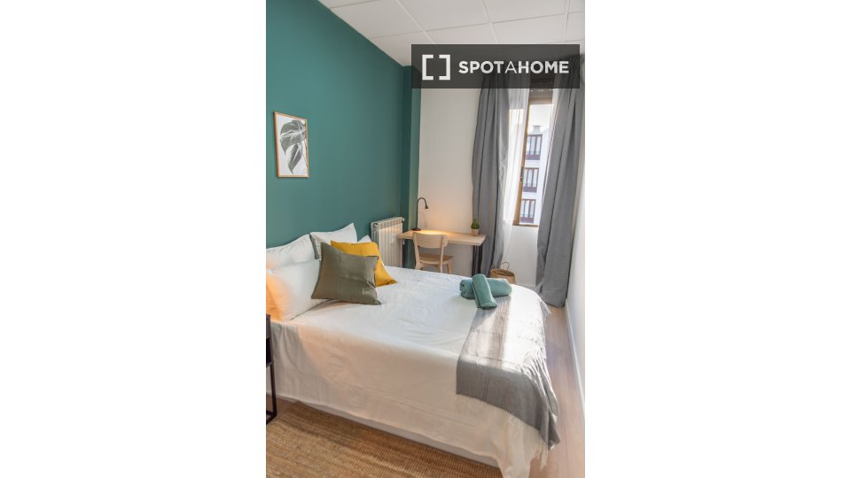 Double room Madrid, 5 beds, 90m² — photo 38