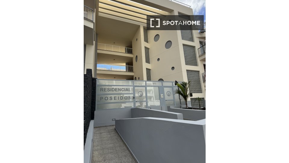 Apartment Santa_Cruz_De_Tenerife, 1 bed, 80m² — photo 13