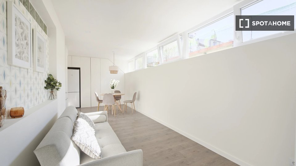 Double room Lisbon, 4 beds — photo 18