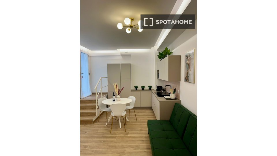 Apartment Milan, 1 bed, 45m² — photo 2