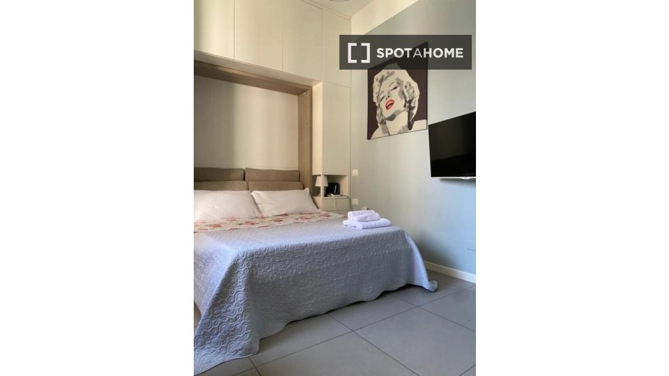 Apartment Milan, 1 bed — photo 13