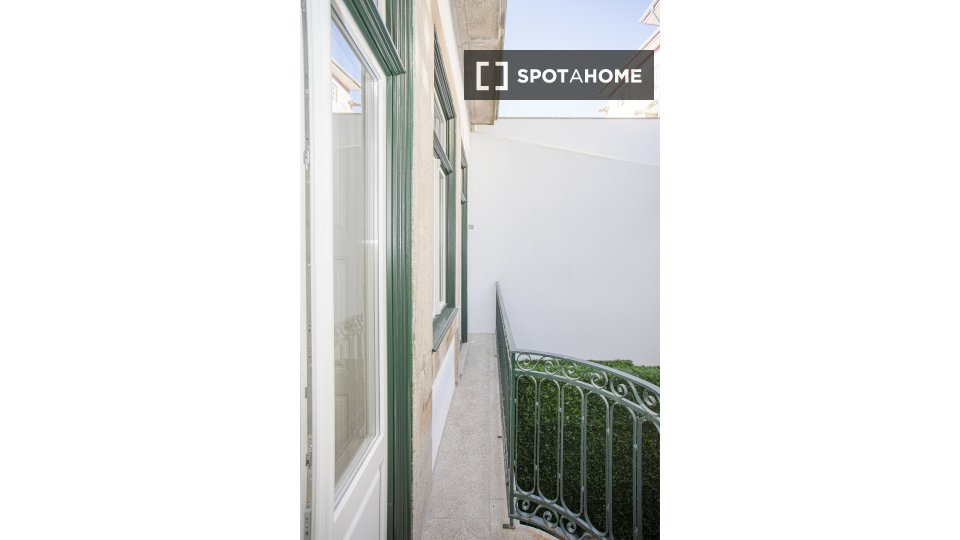 Apartment Porto, 1 bed, 52m² — photo 16
