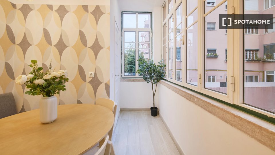 Double room Lisbon, 6 beds — photo 18