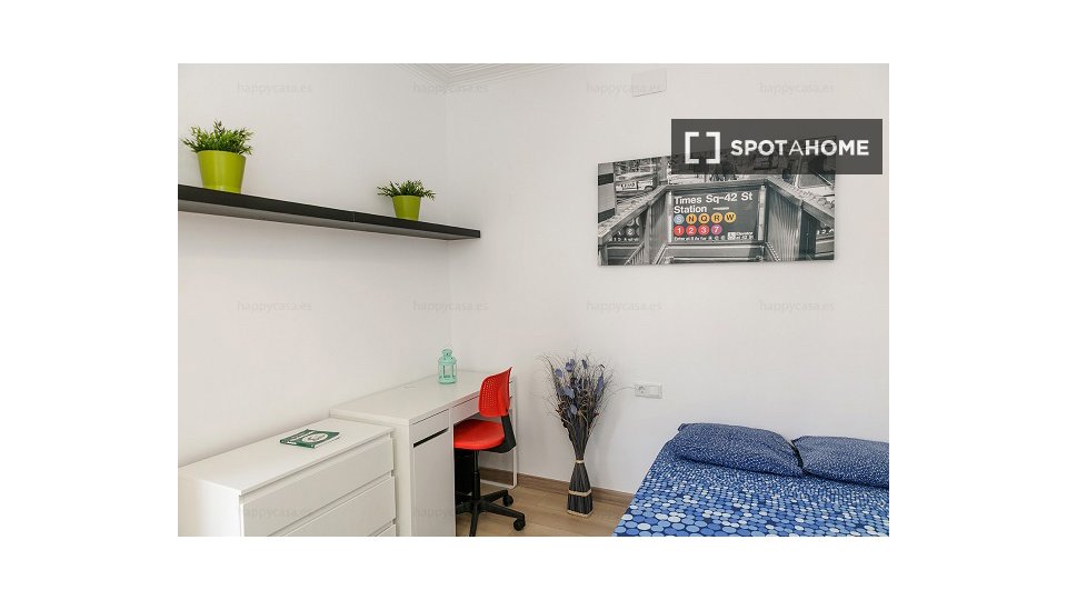 Double room Barcelona, 10 beds — photo 23