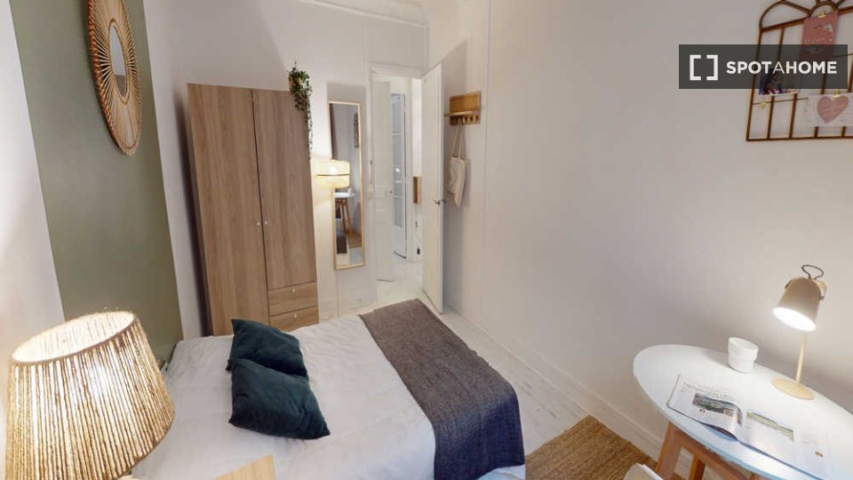 Double room Paris, 4 beds, 60m² — photo 12