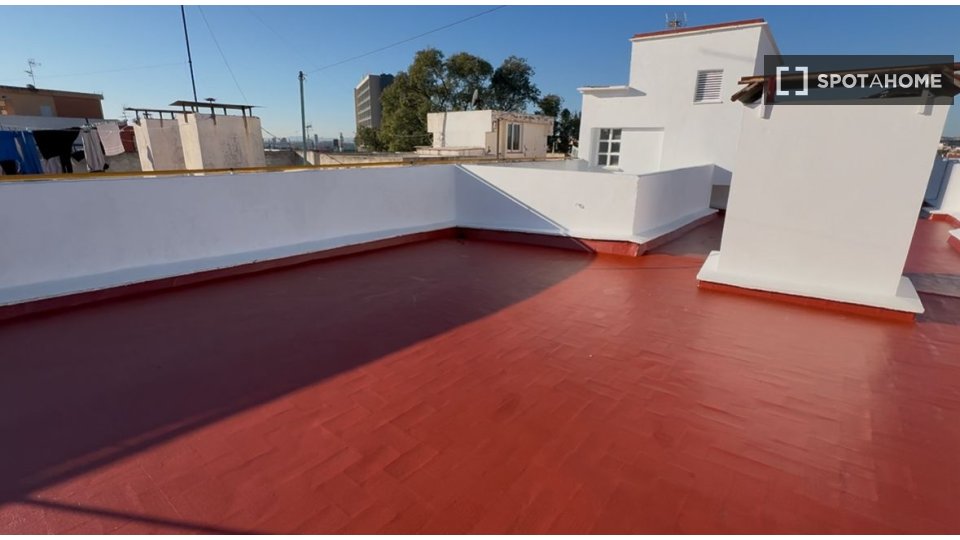 Double room Valencia, 4 beds, 80m² — photo 5