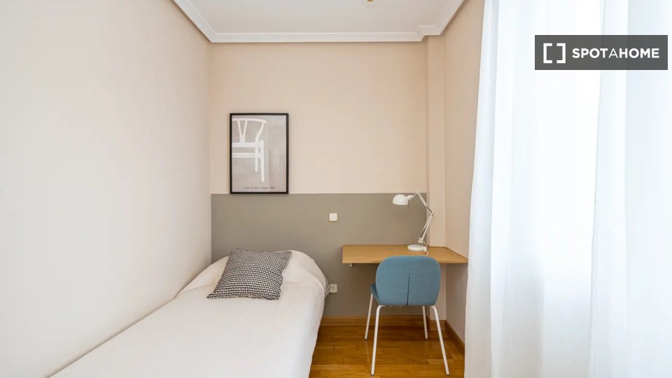 Double room Madrid, 10 beds — photo 19