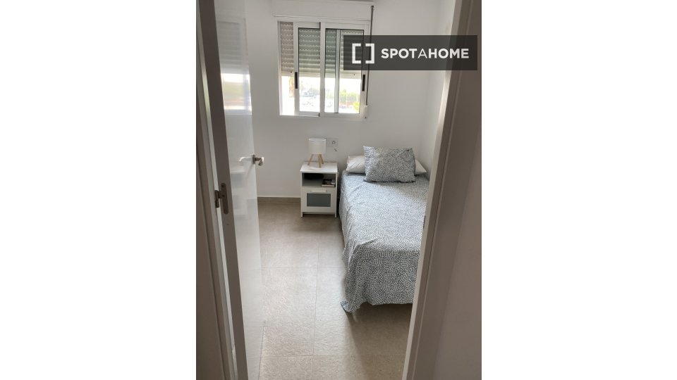 Apartment Valencia, 4 beds, 110m² — photo 13