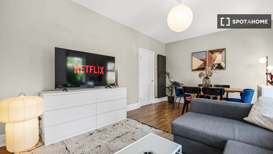 Apartment London, 2 beds, 70m² — photo 29