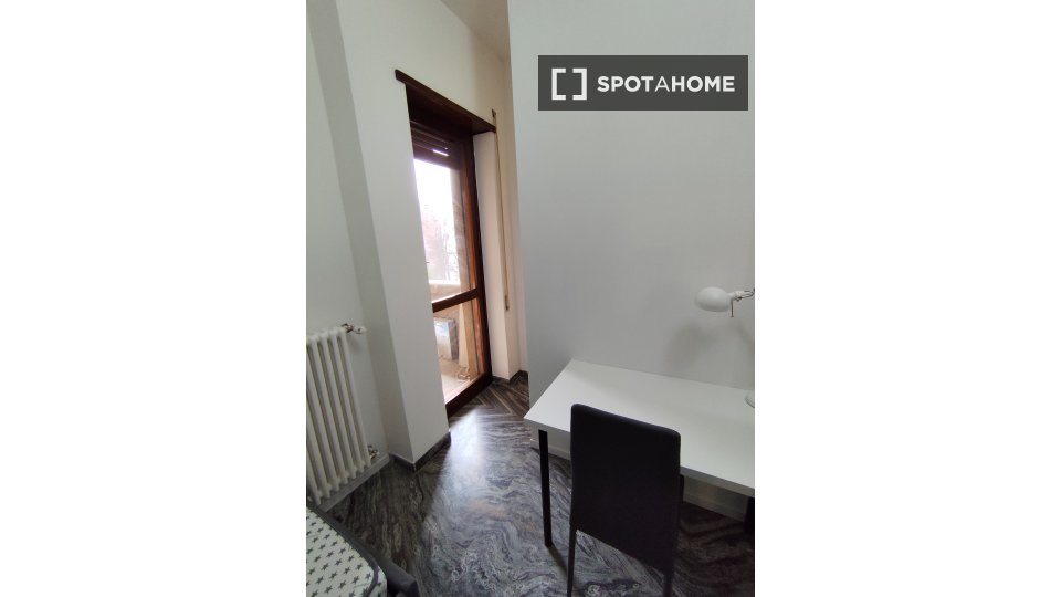 Double room Bologna, 8 beds, 150m² — photo 10