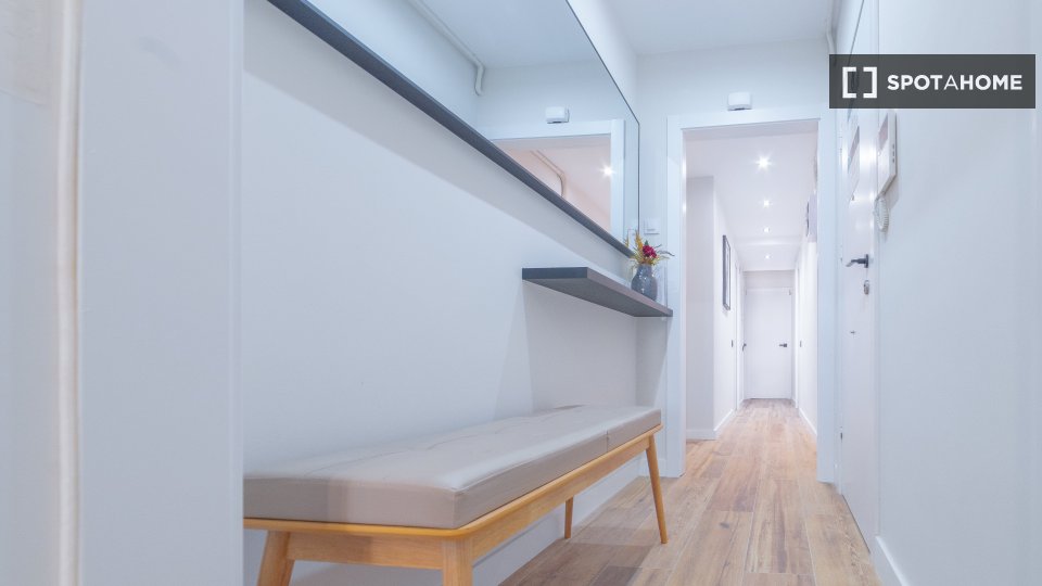 Double room Barcelona, 7 beds, 200m² — photo 6