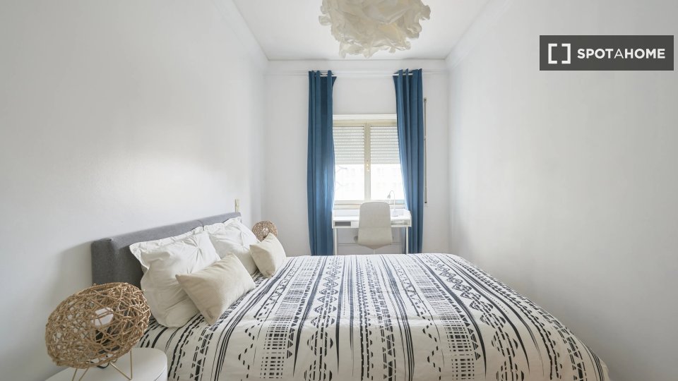 Double room Lisbon, 9 beds — photo 3