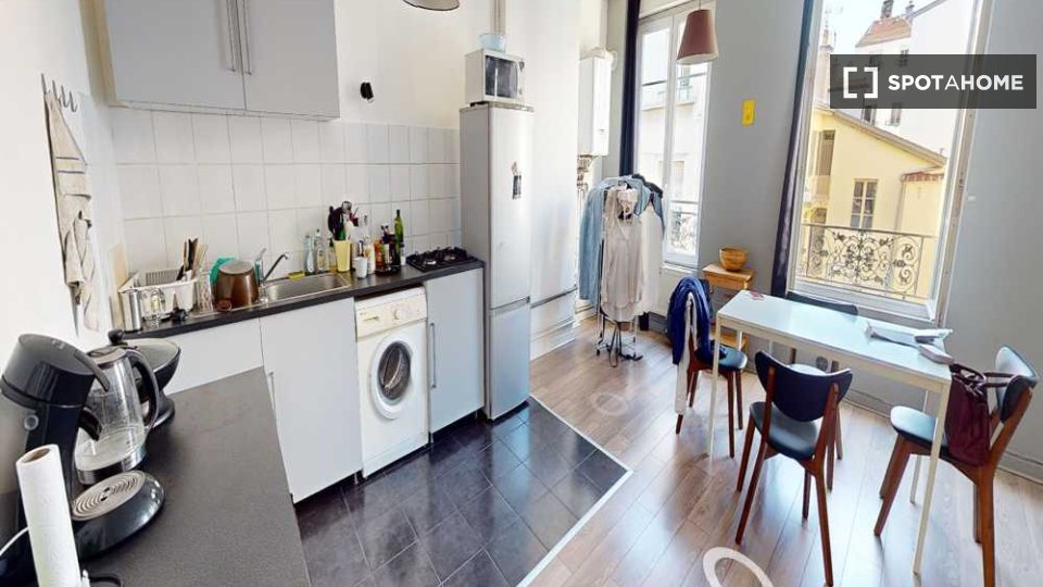 Camera doppia Lione, 3 camere, 90m² — foto 4