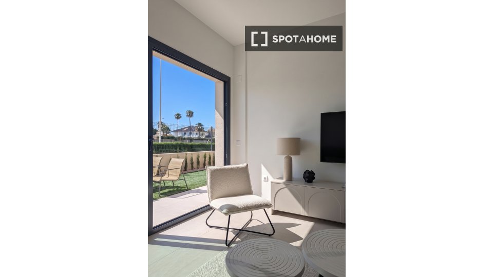Apartment Alicante, 2 beds — photo 39