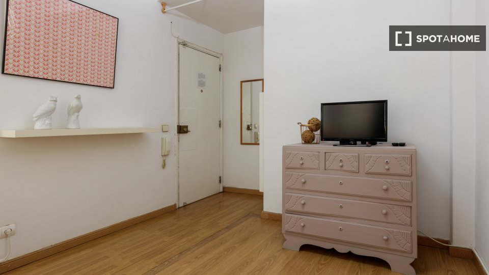 Apartment mono Lisbon, 25m² — photo 11