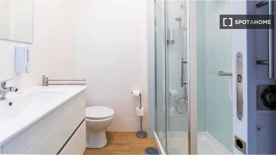 Apartment Porto, 3 beds, 140m² — photo 19