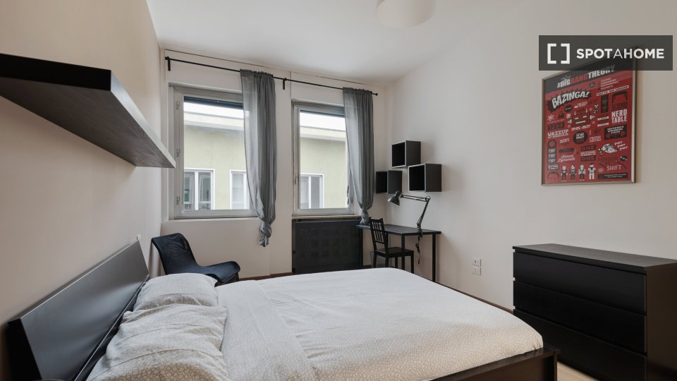 Double room Milan, 11 beds, 304m² — photo 1