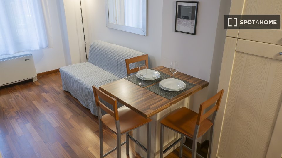 Apartment Milan, 1 bed, 37m² — photo 6