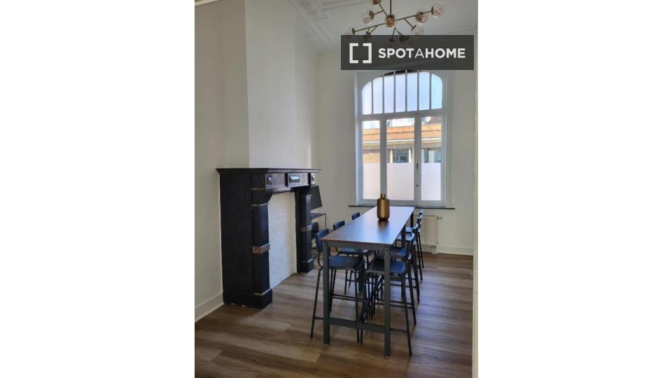 Double room Brussels, 6 beds — photo 3