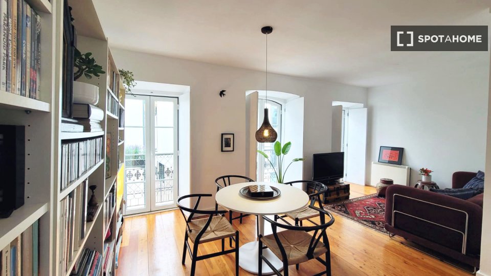 Apartment mono Lisbon, 61m² — photo 45