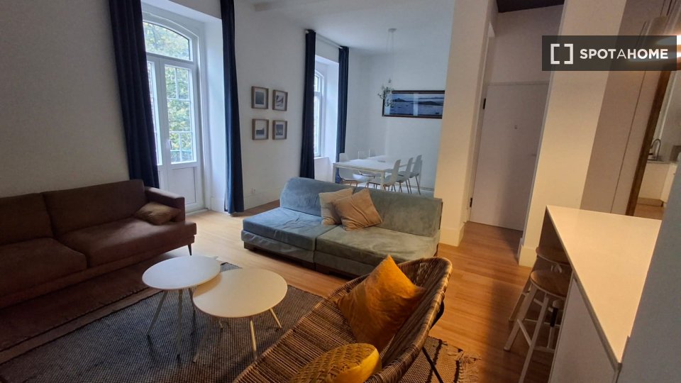 Apartment Lisbon, 3 beds, 125m² — photo 25