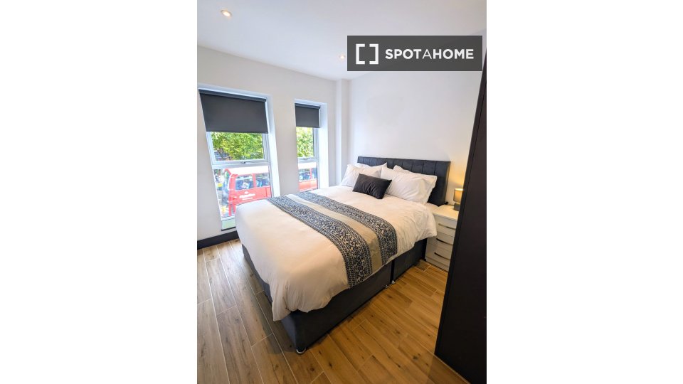 Apartment London, 2 beds, 74m² — photo 6
