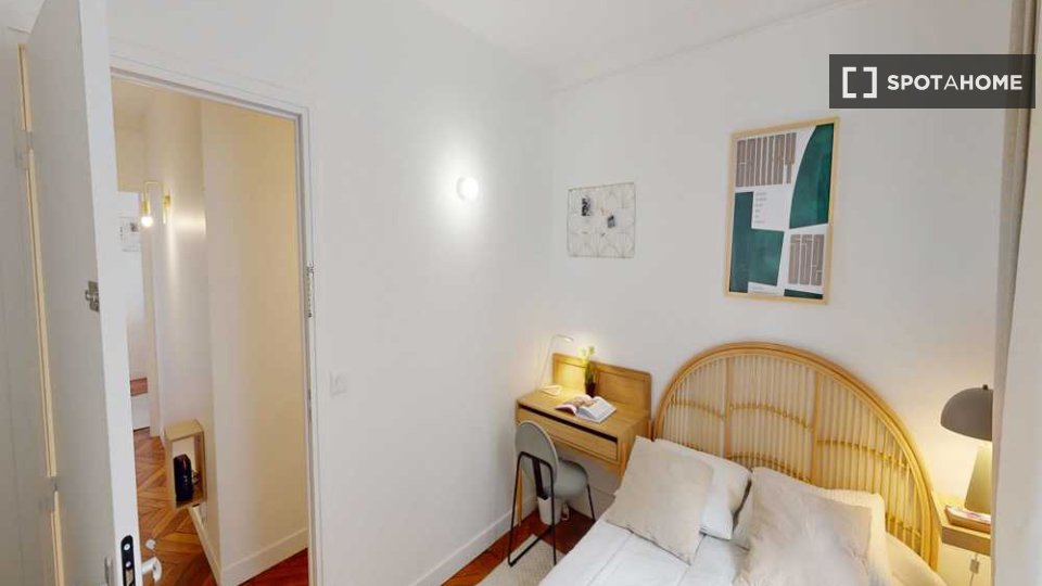 Double room Paris, 5 beds, 50m² — photo 13