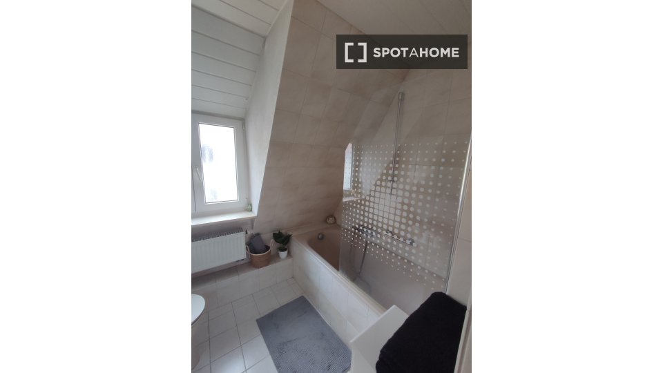 Apartment mono Stuttgart, 60m² — photo 23