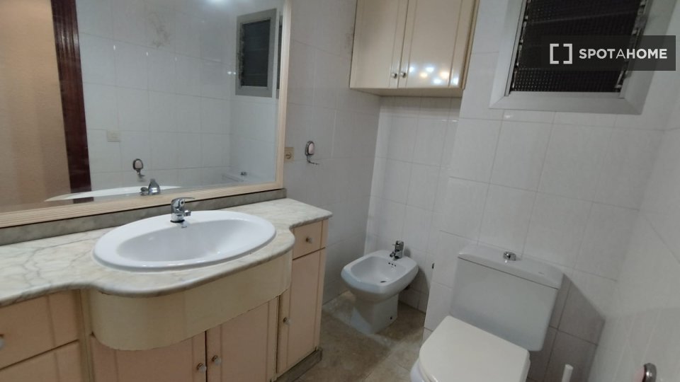 Chambre double Valence, 4 chambres — photo 7