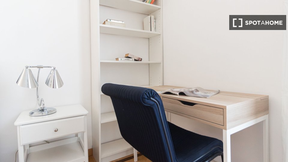 Apartment Milan, 1 bed, 66m² — photo 9