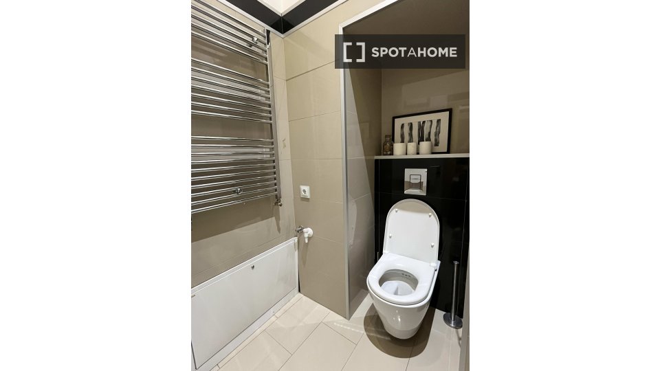Apartment Budapest, 2 beds, 70m² — photo 12