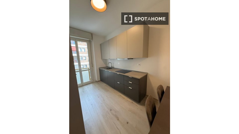 Camera doppia Bologna, 4 camere, 120m² — foto 3