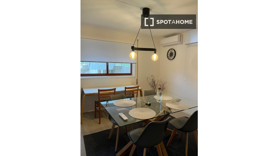 Double room Porto, 3 beds, 85m² — photo 12