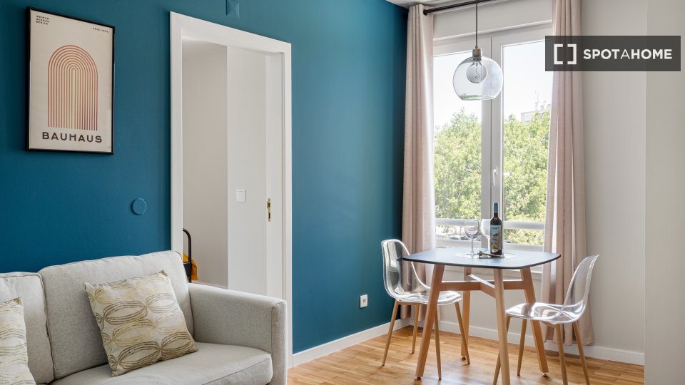 Apartment Lisbon, 1 bed — photo 8